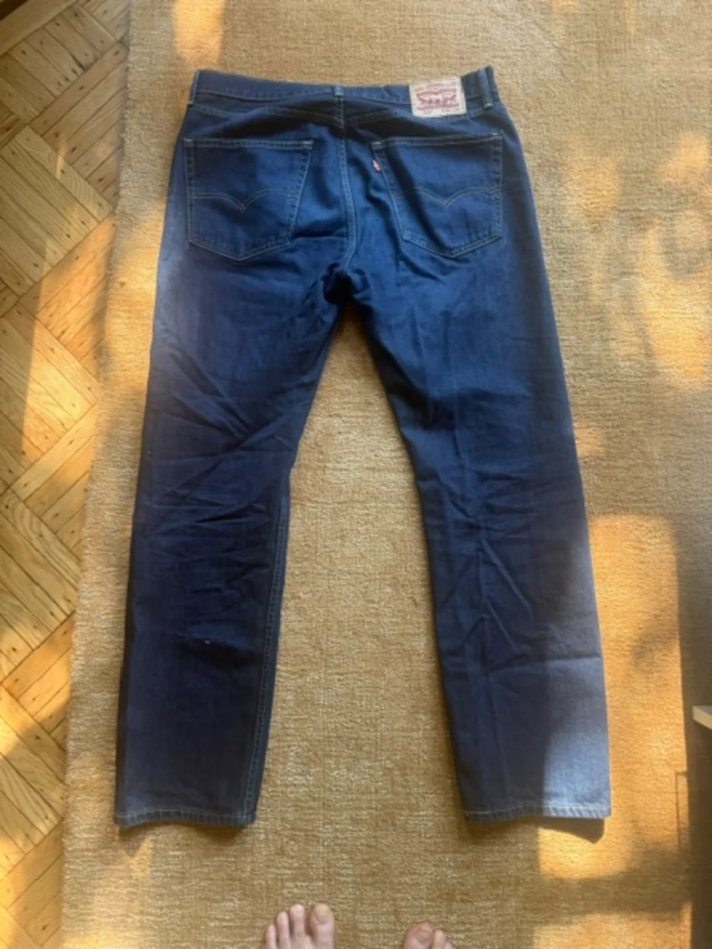 Levis dark blue